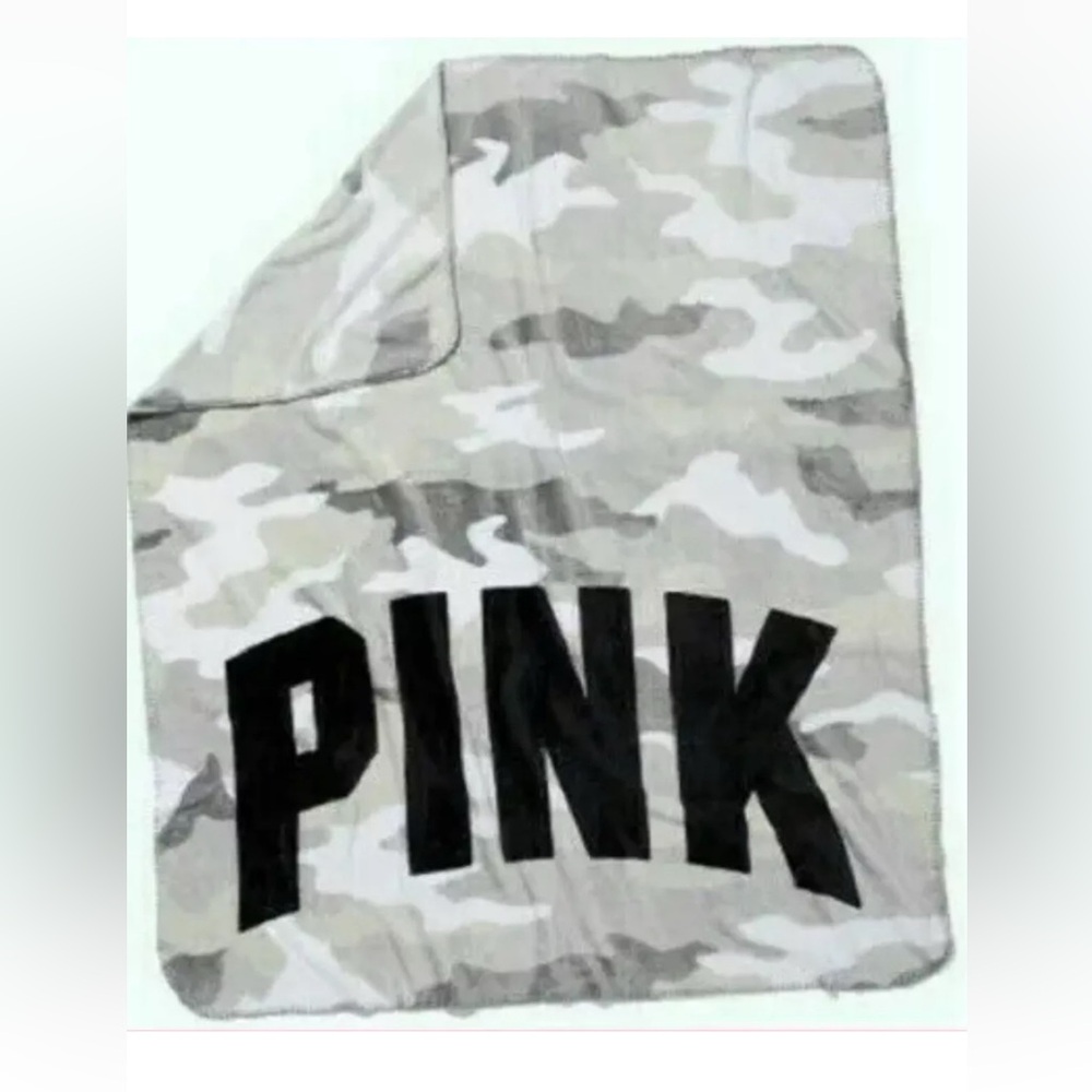 NEW Victoria's Secret Pink Camo Throw Blanket grey and black